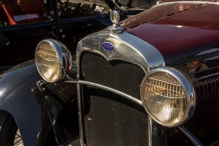 Spotlight automotive auto