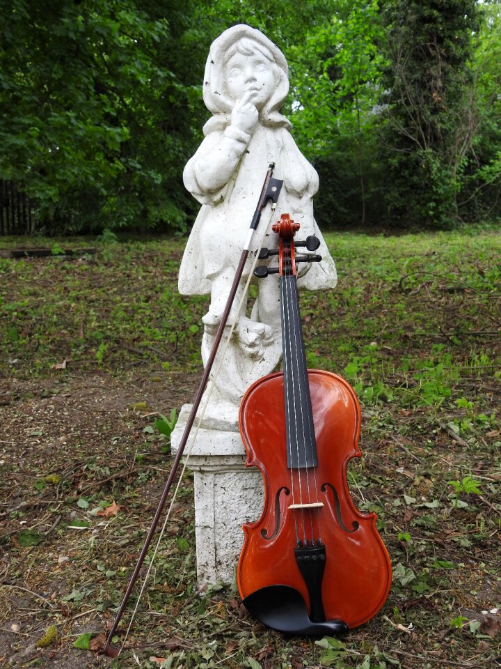 Music ornament bow