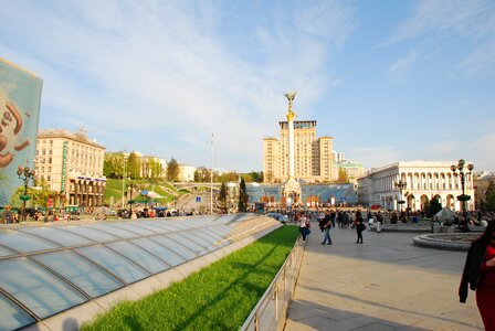 Travel maidan statue