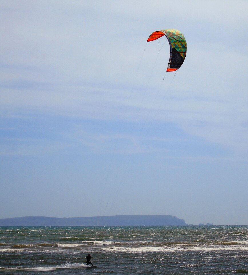 Surfer surf water