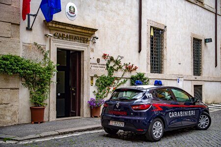 Car flashing light italian