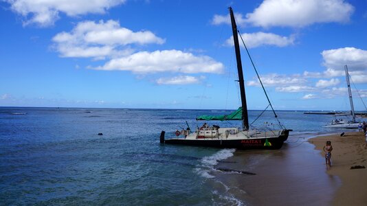 Travel wave boat photo