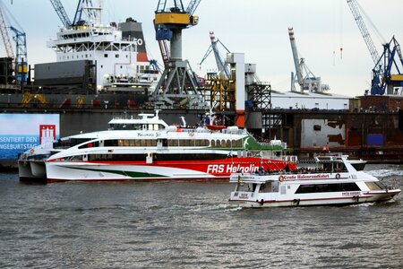 Port motifs harbour cruise hafengeburtstag