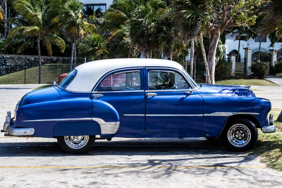 Taxi blue and white