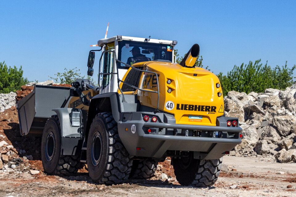 Earthmoving wheel loader site