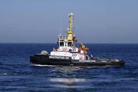 North sea maritime transport tow photo