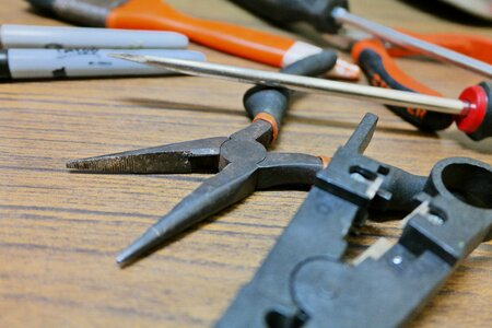 Tools brush workshop photo