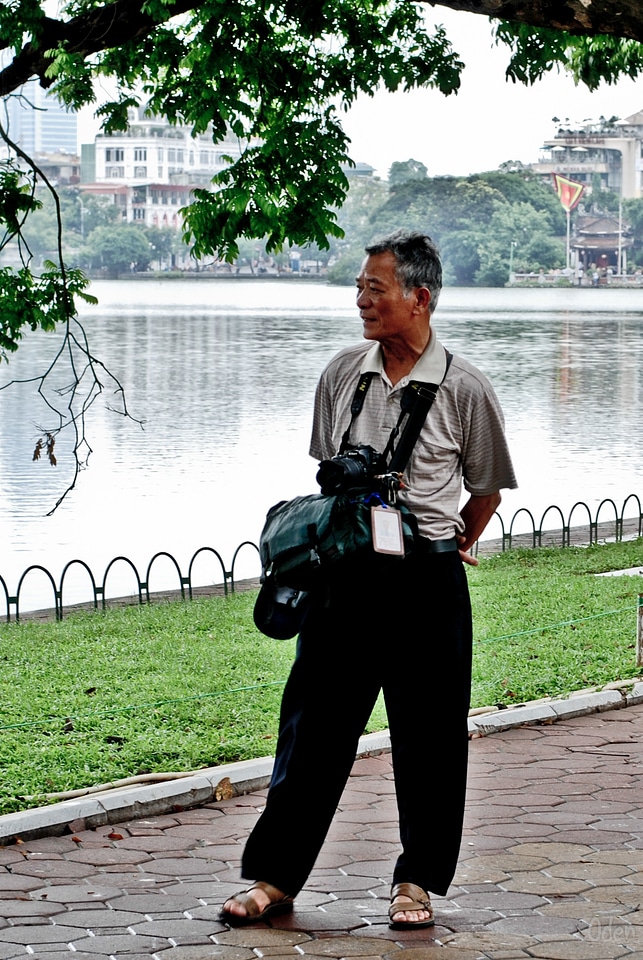 Old man vietnamese hanoi