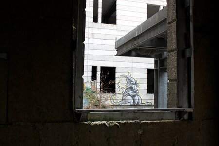 Streetart article abandoned place
