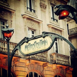 Capital city of light travel