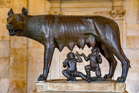 Animal sculpture roman photo