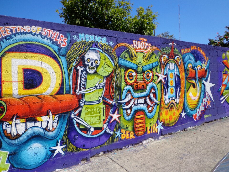 Street-art painting street