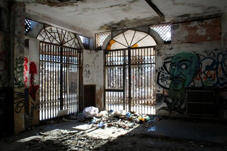Streetartist article deterioration