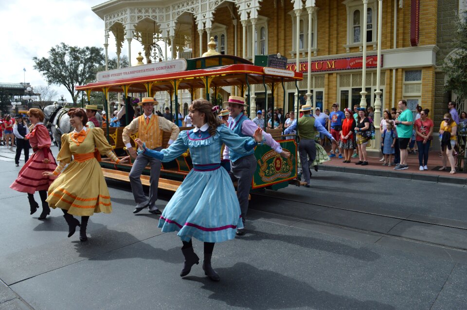 Main street trolley