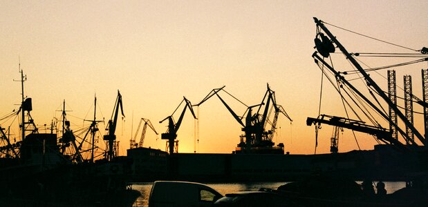 Industry crane port