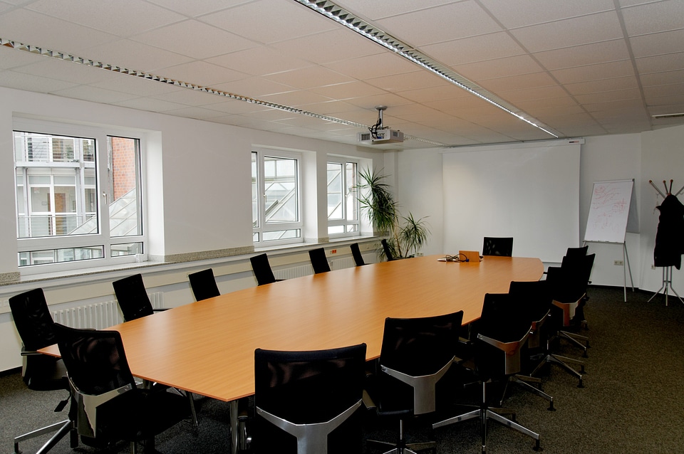 Beamer window conference