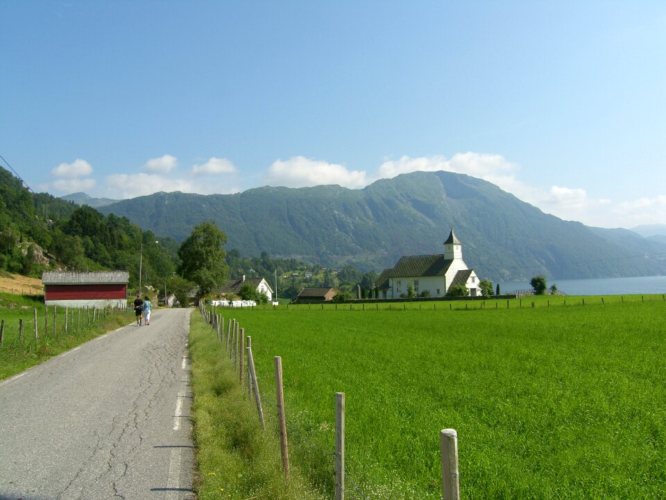 Aakra grass field