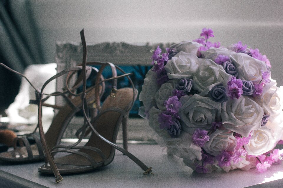High heels wedding shoes art