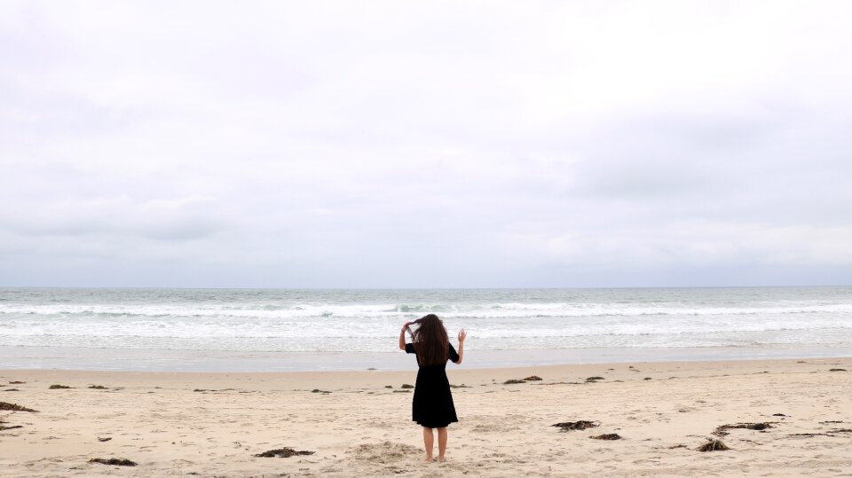 Girl sea portrait photo