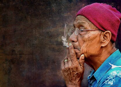 Head old cigarette