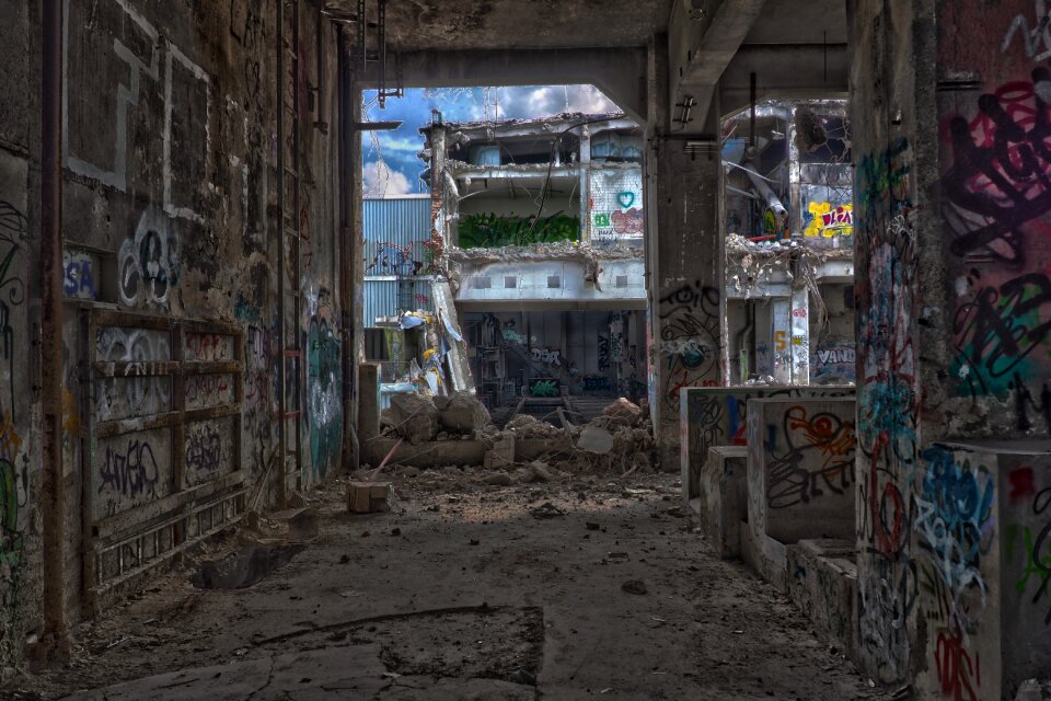 Pforphoto abandoned lapsed