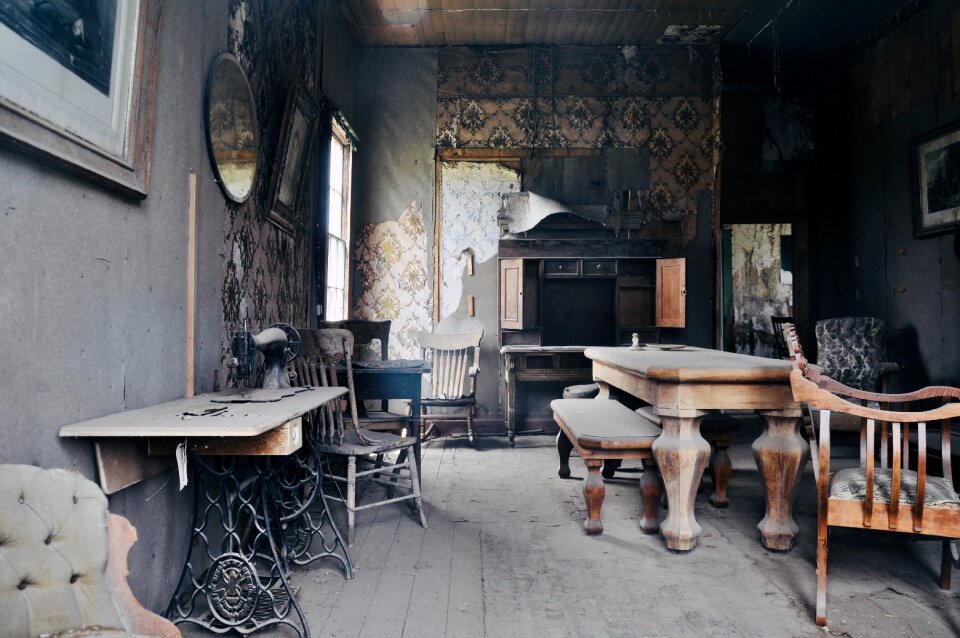 Dusty old abandoned place