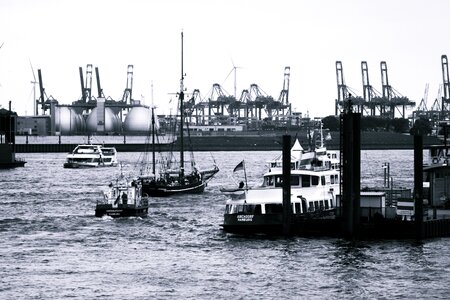 Port motifs harbour cruise hamburgensien photo