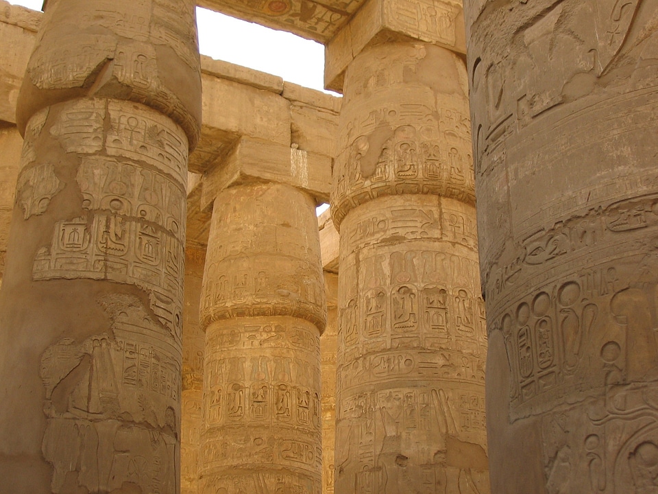 Column luxor karnak temple