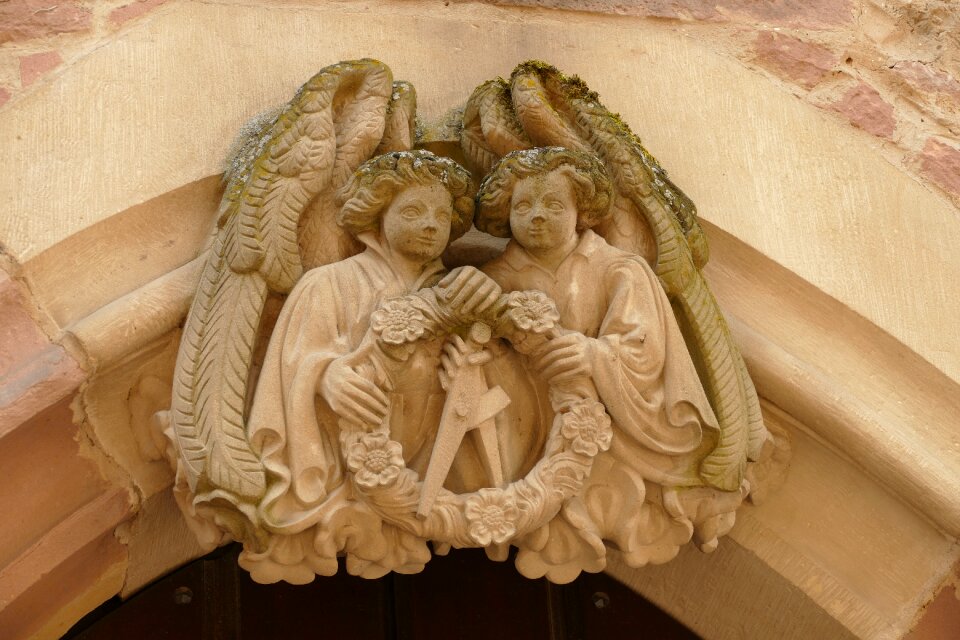 Work of art wing decoration