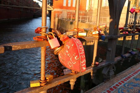 Hamburg lock love