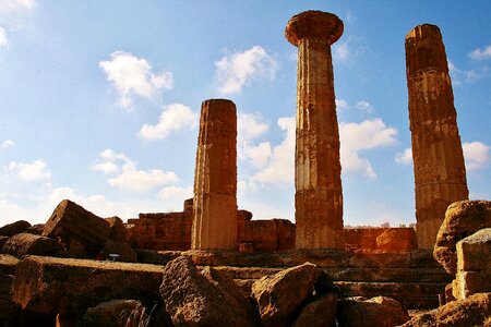 Sicily columnar architecture photo