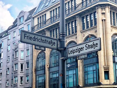 Leipziger strasse street road