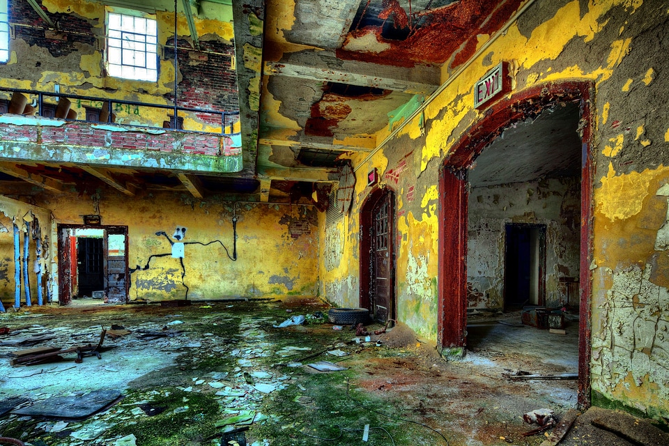 Ruinous ruin deserted