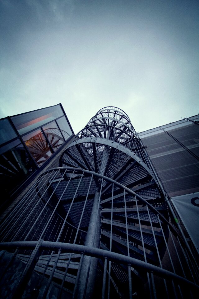 Gradually gradually architecture emergence