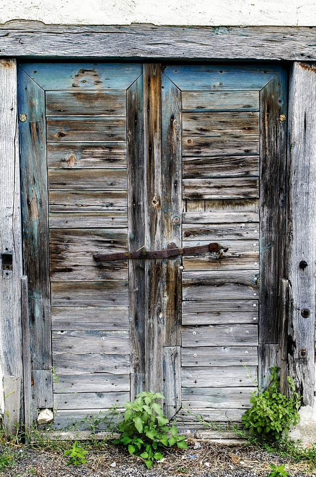 Garden shed lock building