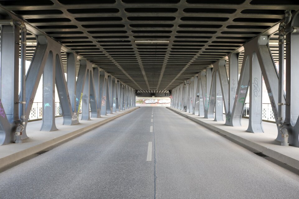 Road architecture metal