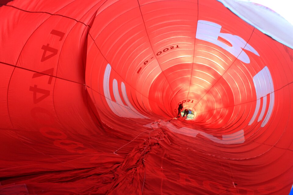 Balloon hot air balloon rides launch preparation