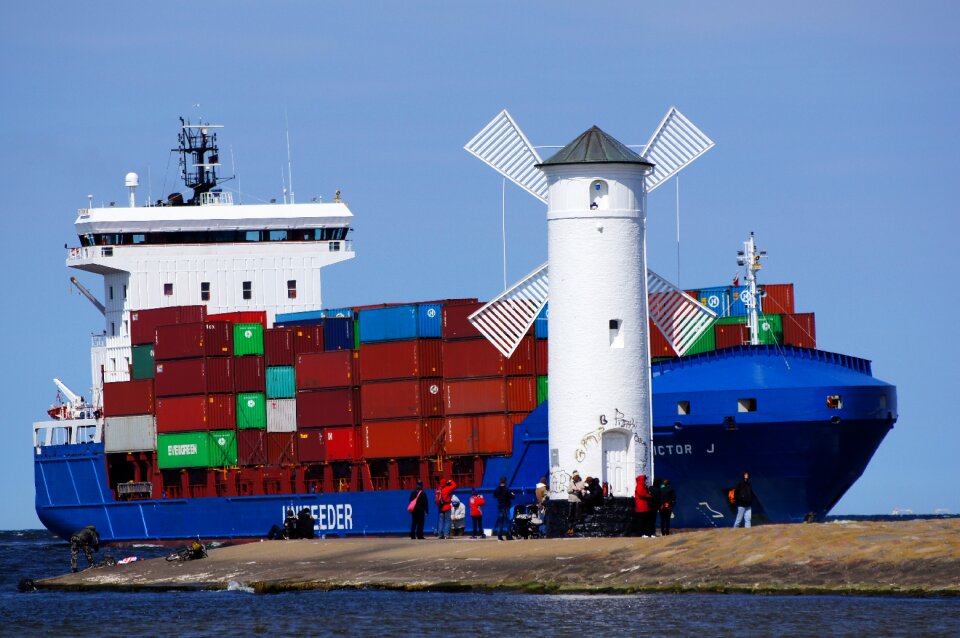 Freighter shipping frachtschiff