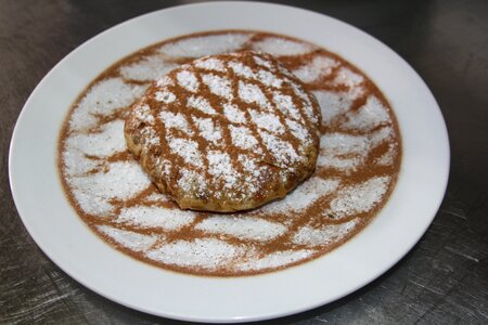 Almond icing sugar orange blossom