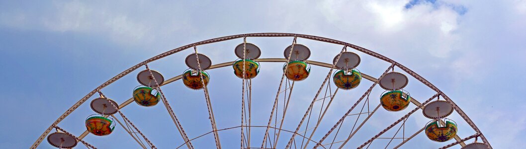 Folk festival fair ride