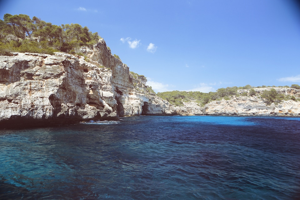 Water cliff nature