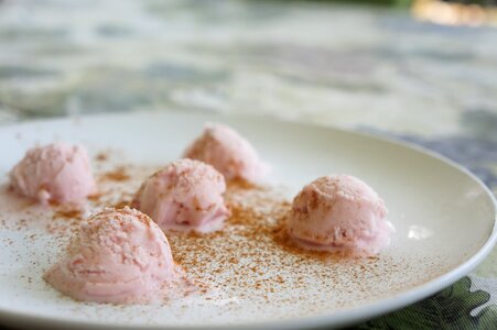 Cinnamon fancy dessert