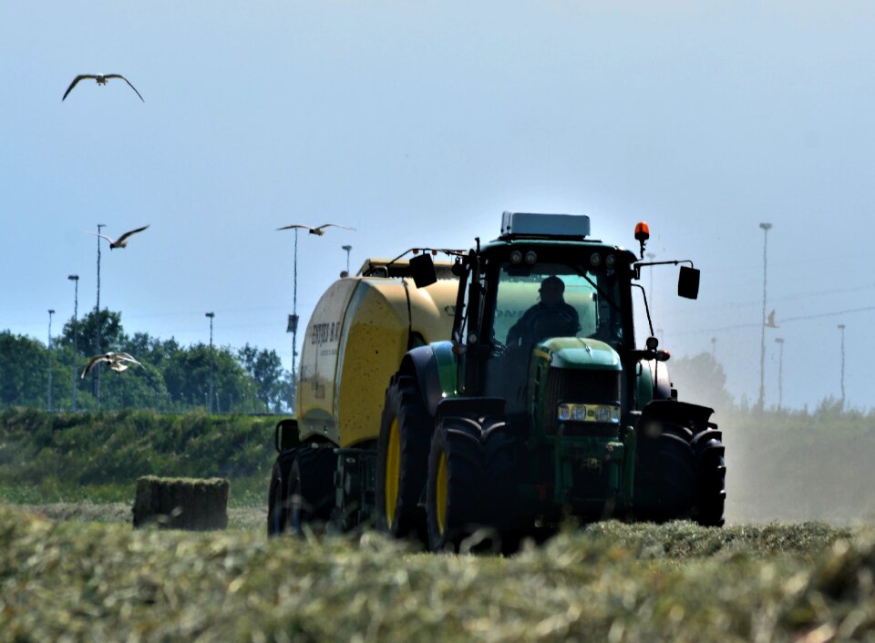 Tractors custom work commercial vehicle