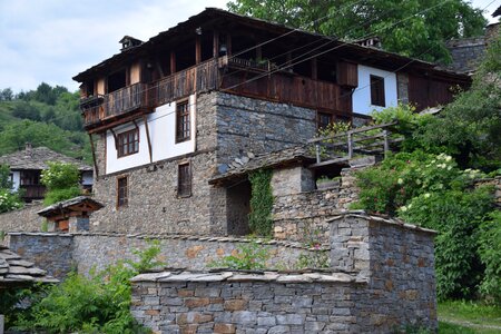 House mountain village photo