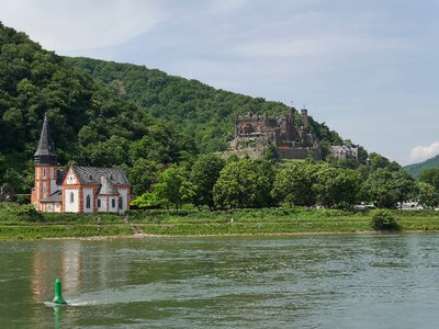 Trechtlingshausen castle hotel rhine valley