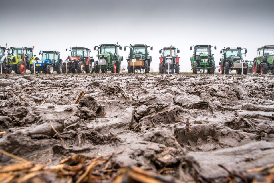 Commercial vehicle tractors agricultural machine