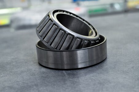 Bearing maintenance machine parts