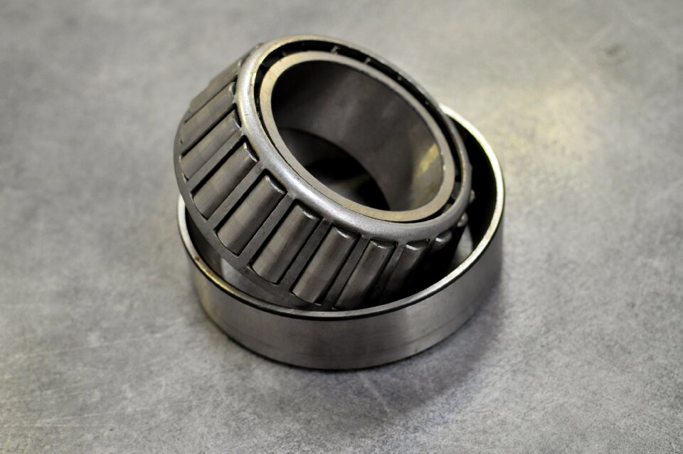Bearing maintenance machine parts