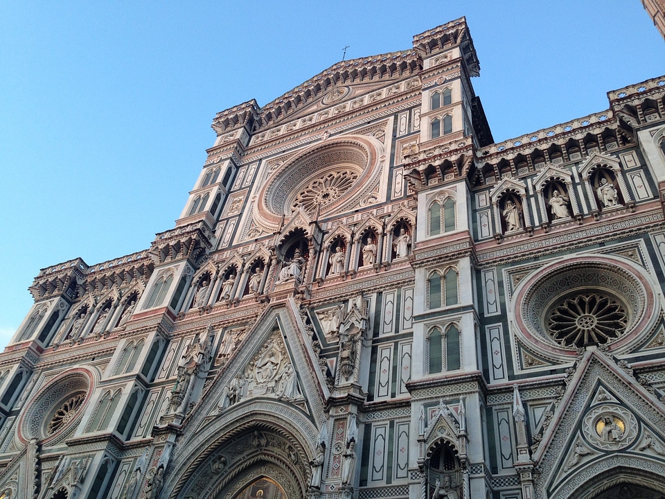 Tuscany architecture tourism