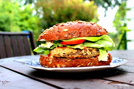Burger schnitzel kidney beans